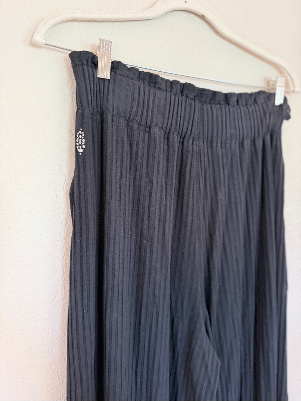Free People Movement Blissed Out Wide Leg Pants - Black, Size Small - Picture 9 of 10